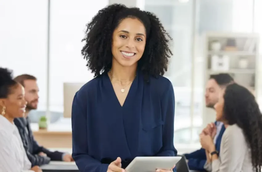  Funções para Recepcionista – Papel Essencial no Sucesso do Studio